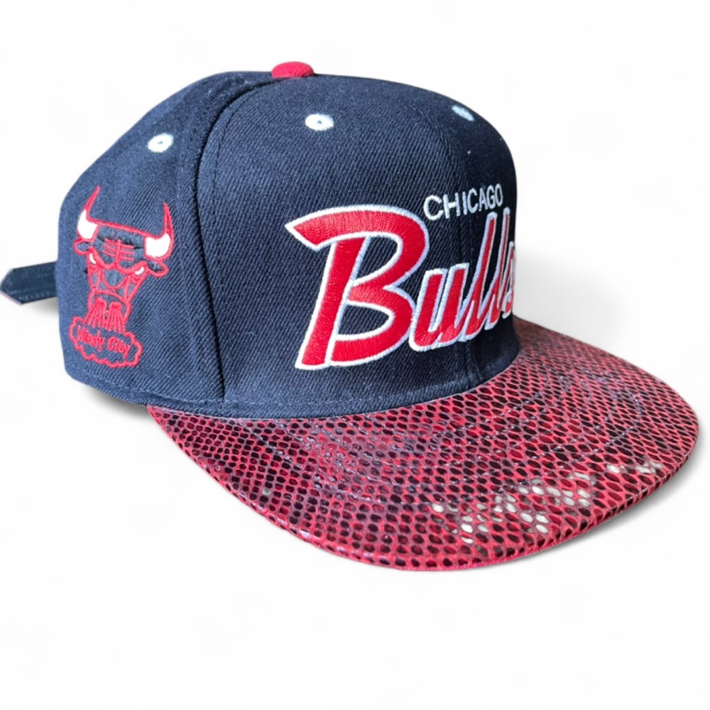 Chicago Bulls Mitchell & Ness Hat Red Faux Snakeskin Brim and Belt Strap NBA Cap - Picture 2 of 8
